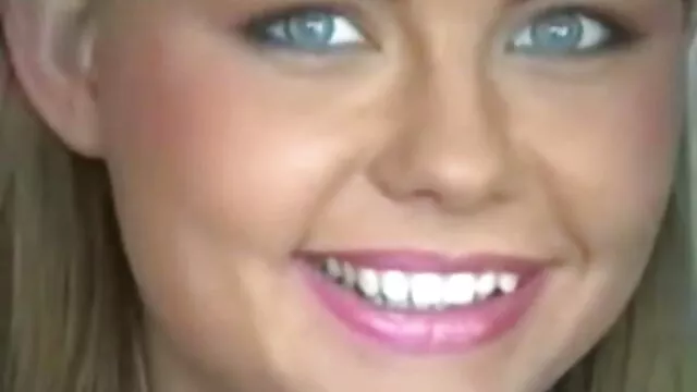 Gangbang caliente sexo online español - Rubia sexy vs BBC - Anal - DP